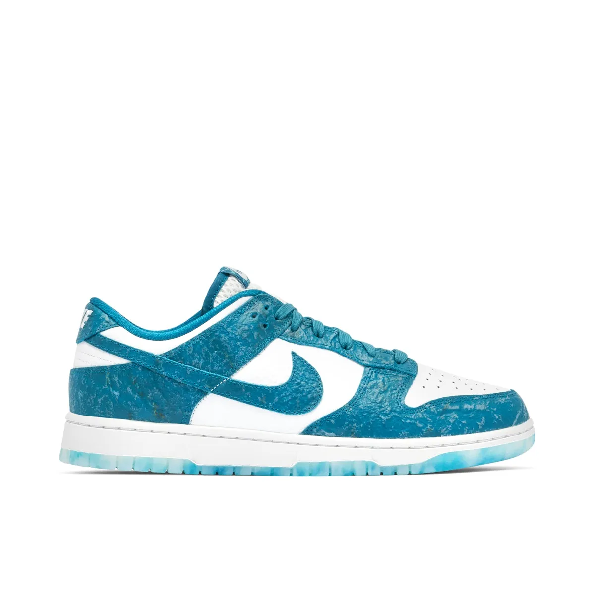 Wmns Nike Dunk Low