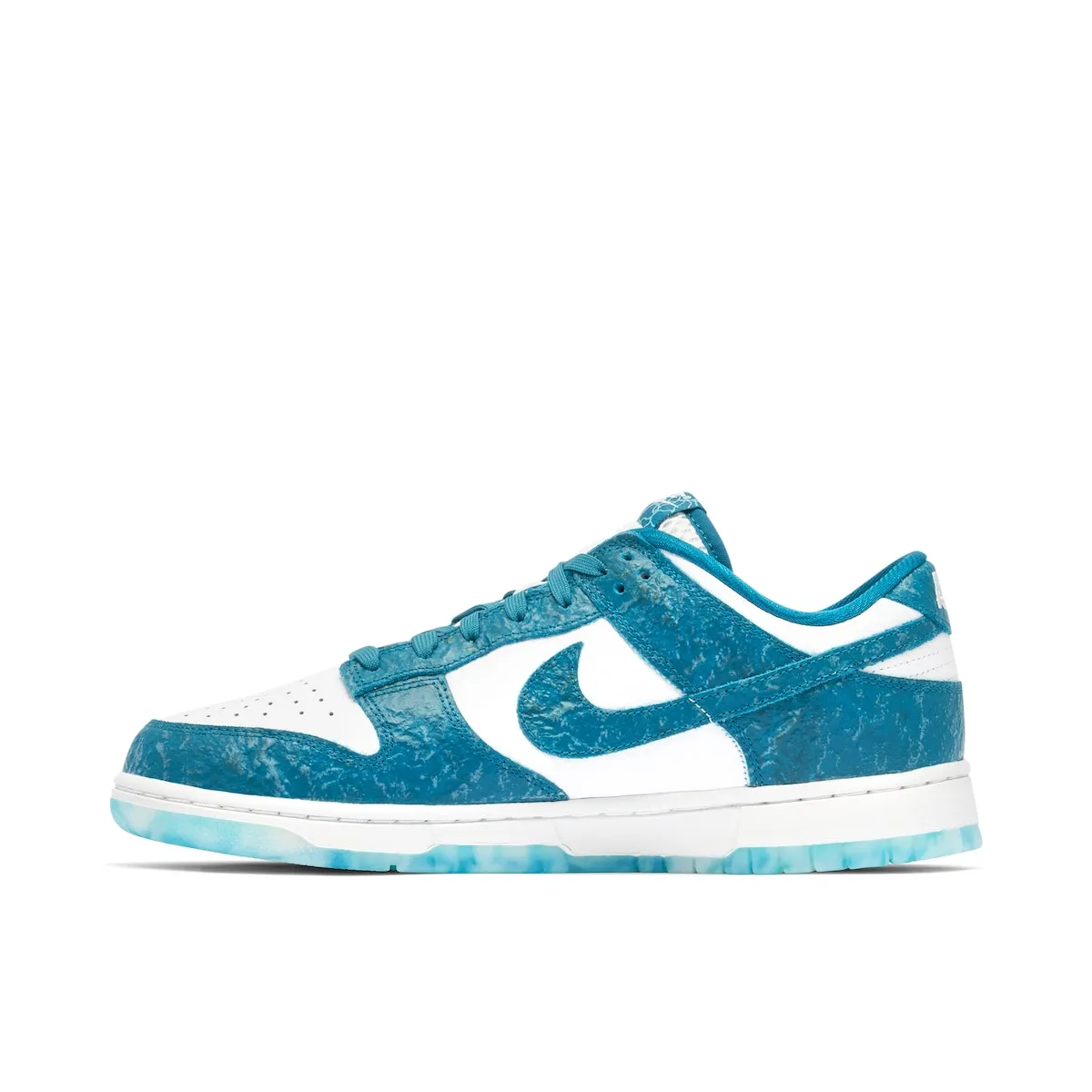 Wmns Nike Dunk Low