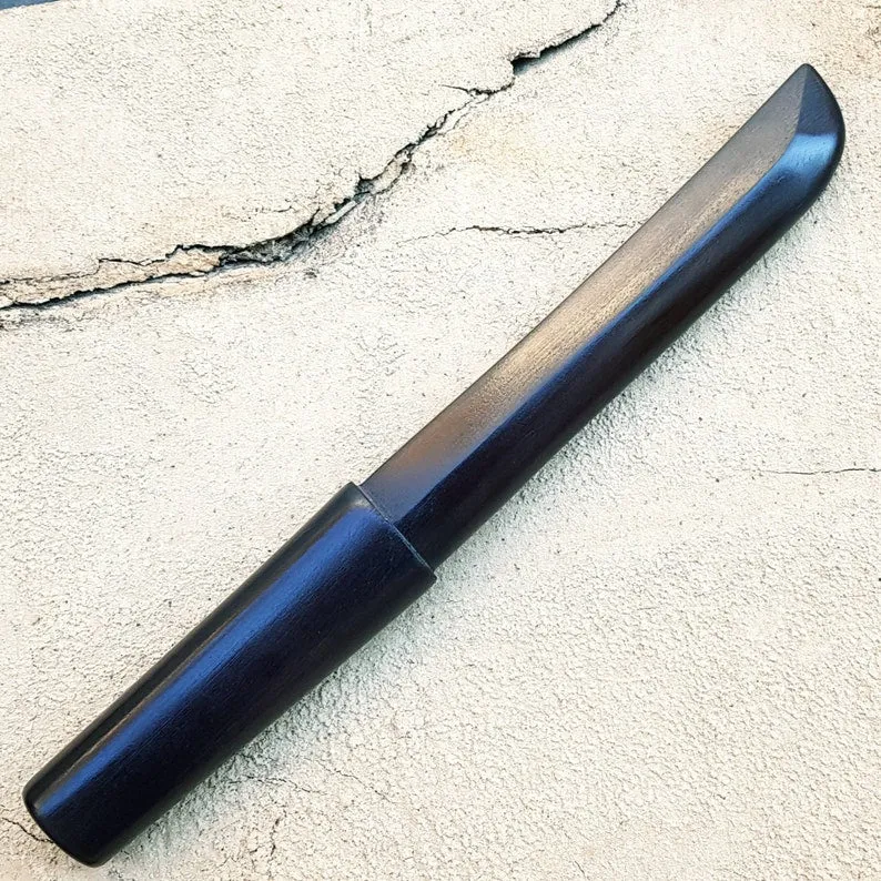 Wooden tanto - Japanese style - Robinia